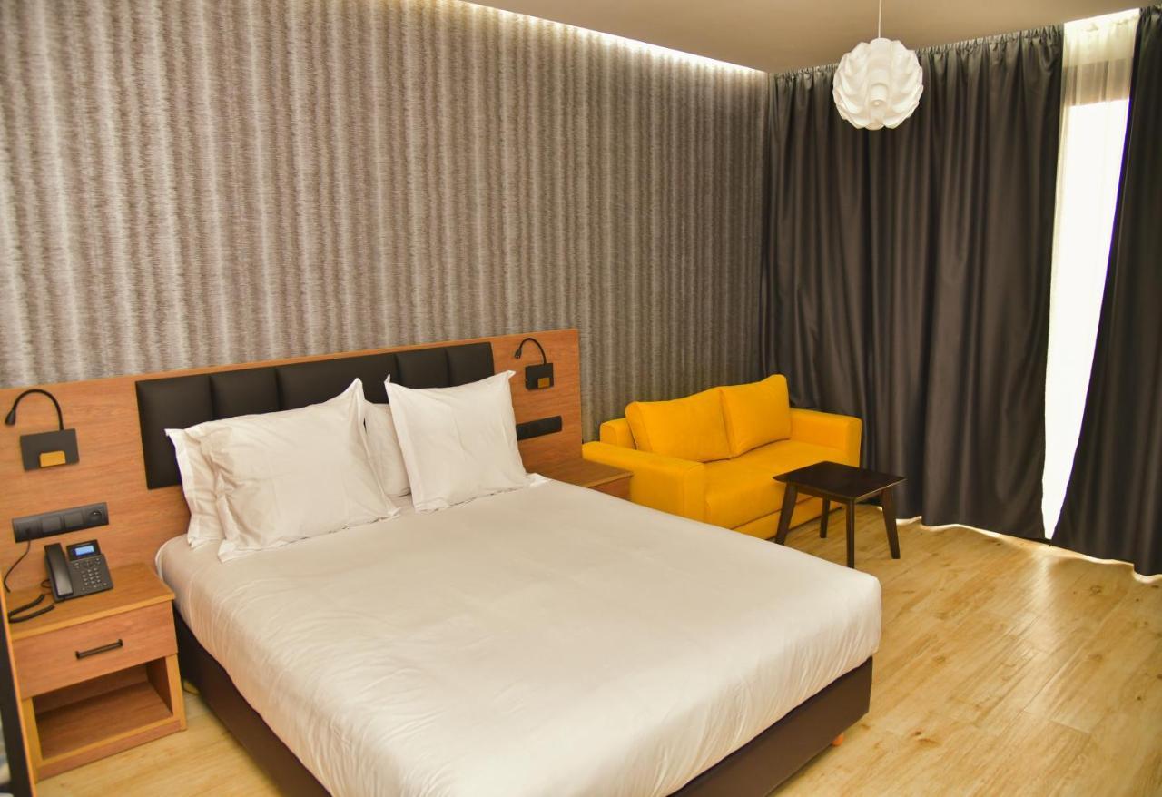 Surf One Hotel Tamraght Eksteriør billede