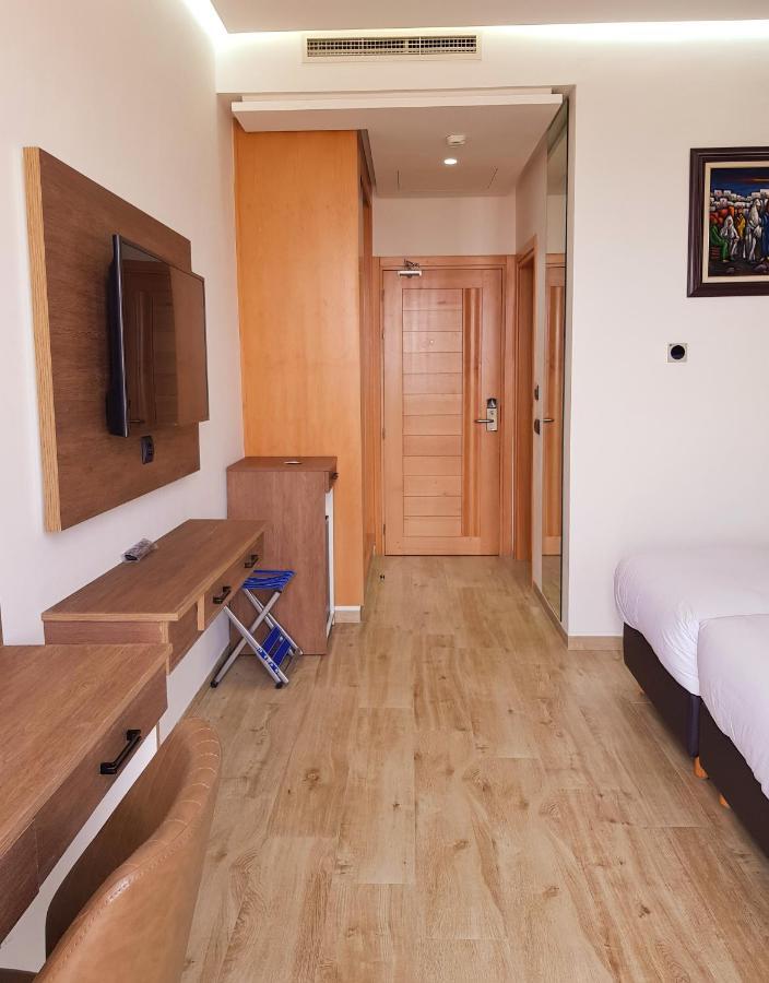 Surf One Hotel Tamraght Eksteriør billede