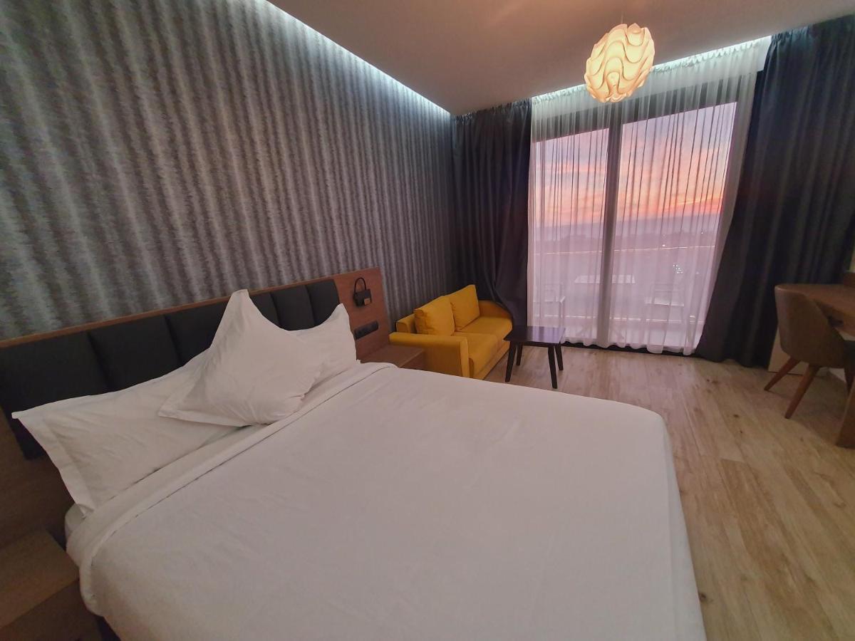 Surf One Hotel Tamraght Eksteriør billede